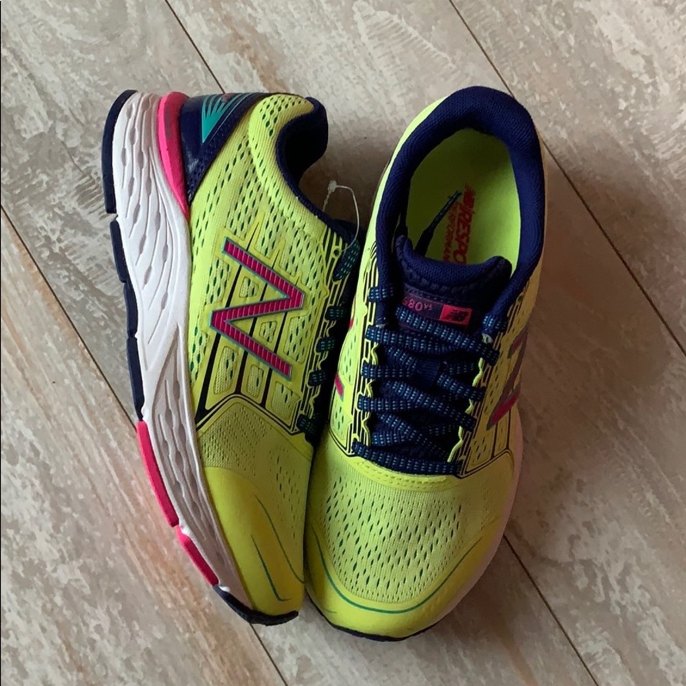 NWT new balance 680 sport sneakers - Picture 10 of 11